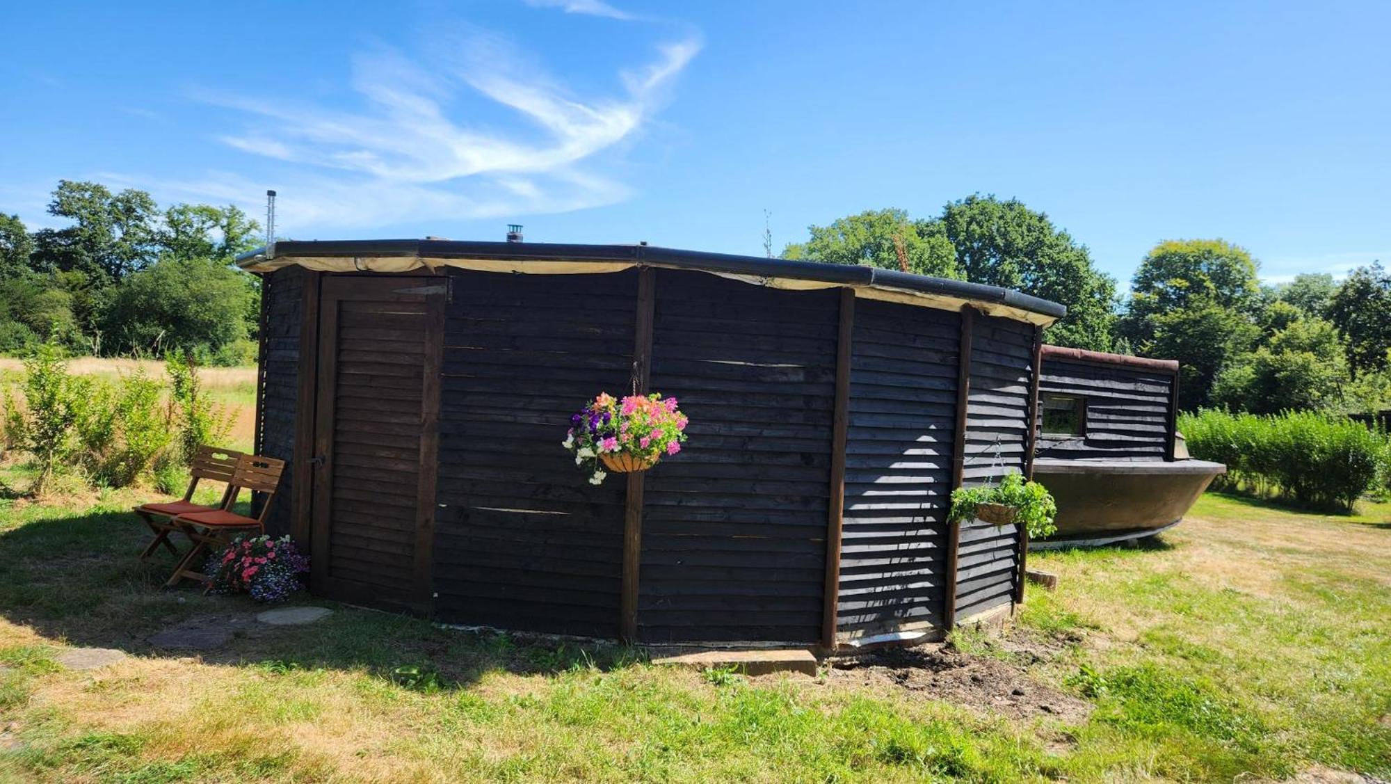 Bed and Breakfast Vigo Retreat Boat Yurt Wrotham Exterior foto